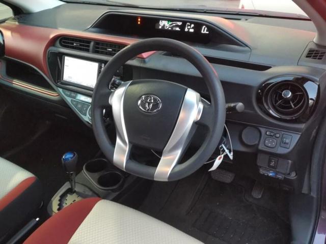 Ref:AUX-23112921 TOYOTA AQUA 2015 3 Ref:AUX-23112921 TOYOTA AQUA 2015 - Image 3