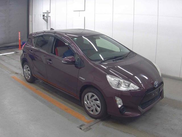 Ref:AUX-23112921 TOYOTA AQUA 2015 1 2015 Toyota Aqua purple gasoline used car Japan export