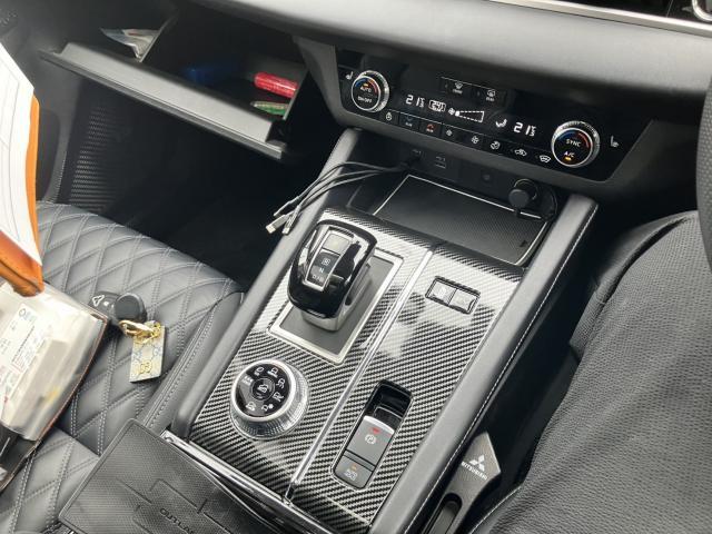 Ref:AUX-23112950 MITSUBISHI OUTLANDER PHEV 2023 7 Ref:AUX-23112950 MITSUBISHI OUTLANDER PHEV 2023 - Image 7