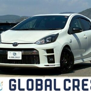 2018 Toyota Aqua pearl gasoline used car Japan export