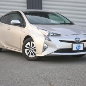 2016 Toyota Prius gold hybrid used car Japan export