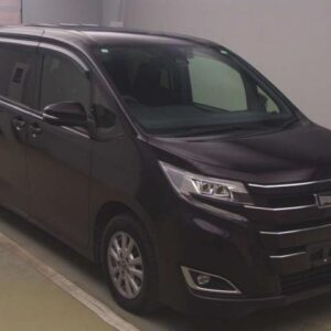 2017 Toyota Noah purple gasoline used car Japan export