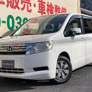 2011 Honda Stepwagon pearl gasoline used car Japan export