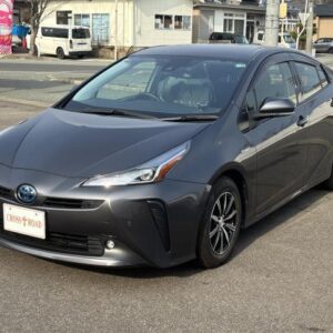 2019 Toyota Prius gray hybrid used car Japan export