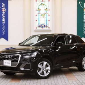 2017 Audi Q2 black gasoline used car Japan export