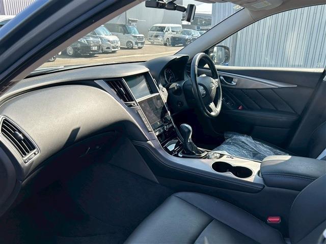 Ref:AUX-23130933 NISSAN SKYLINE 2015 12 Ref:AUX-23130933 NISSAN SKYLINE 2015 - Image 12