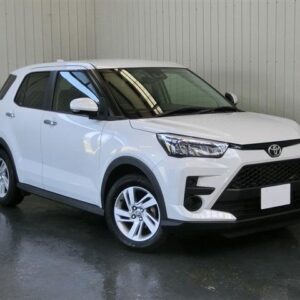 2023 Toyota Raize pearl gasoline used car Japan export