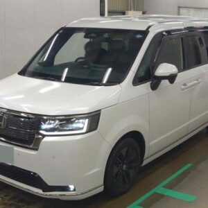 2022 Honda Stepwagon pearl gasoline used car Japan export