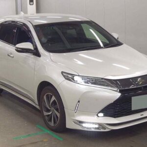 2020 Toyota Harrier pearl gasoline used car Japan export