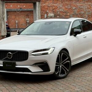 2023 Volvo S90 white hybrid used car Japan export