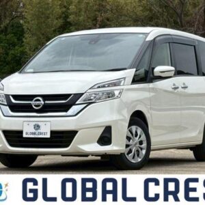 2018 Nissan Serena pearl gasoline used car Japan export