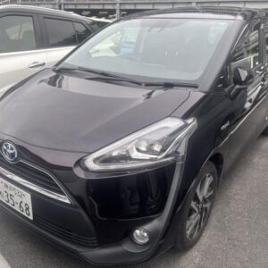 2018 Toyota Sienta purple gasoline used car Japan export