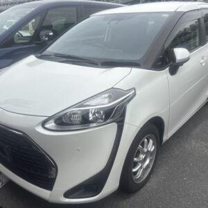 2021 Toyota Sienta pearl gasoline used car Japan export