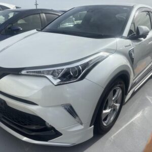 2017 Toyota C-Hr pearl gasoline used car Japan export