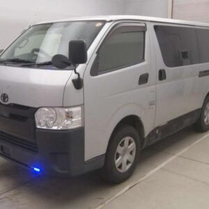 2020 Toyota Hiace Van silver diesel used car Japan export