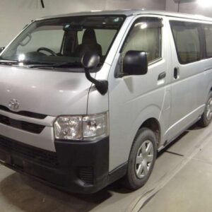 2020 Toyota Hiace Van silver diesel used car Japan export