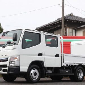 2021 Mitsubishi Fuso Canter white diesel used car Japan export