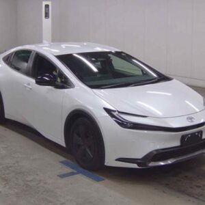 2023 Toyota Prius pearl gasoline used car Japan export