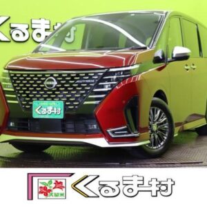 2023 Nissan Serena red gasoline used car Japan export