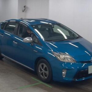 2013 Toyota Prius blue gasoline used car Japan export