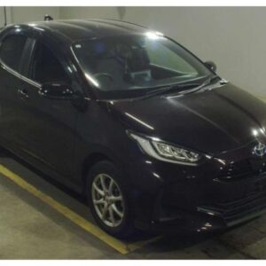 2021 Toyota Yaris black gasoline used car Japan export