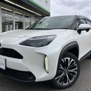 2022 Toyota Yaris Cross pearl gasoline used car Japan export