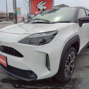 2021 Toyota Yaris Cross pearl hybrid used car Japan export