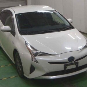 2016 Toyota Prius pearl gasoline used car Japan export