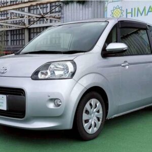 2015 Toyota Porte silver gasoline used car Japan export
