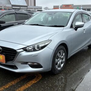 2017 Mazda Axela silver gasoline used car Japan export