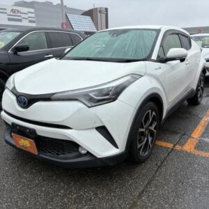 2017 Toyota C-Hr pearl gasoline used car Japan export