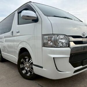 2018 Toyota Hiace Van pearl gasoline used car Japan export