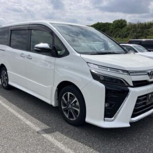 2019 Toyota Voxy pearl gasoline used car Japan export