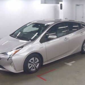 2016 Toyota Prius gold gasoline used car Japan export