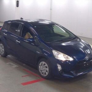 2016 Toyota Aqua blue gasoline used car Japan export