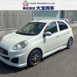 2011 Nissan March white gasoline used car Japan export