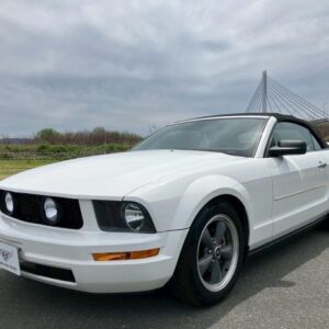 2008 Ford Mustang white gasoline used car Japan export
