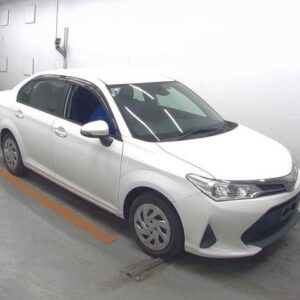 2019 Toyota Corolla Axio white gasoline used car Japan export