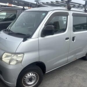 2012 Toyota Liteace Van silver gasoline used car Japan export