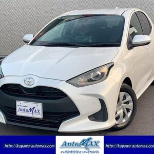 2023 Toyota Yaris pearl gasoline used car Japan export