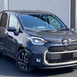 2023 Toyota Sienta gray hybrid used car Japan export