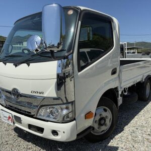 2022 Toyota Dyna Truck white diesel used car Japan export