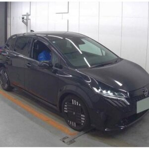 2025 Nissan Aura black gasoline used car Japan export
