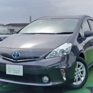 2011 Toyota Prius Alpha gunmetal hybrid used car Japan export