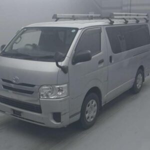 2017 Toyota Hiace Van silver diesel used car Japan export