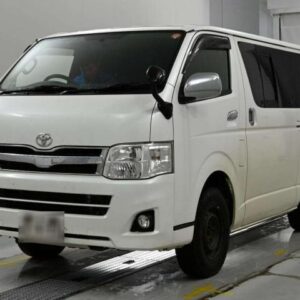 2013 Toyota Hiace Van pearl diesel used car Japan export