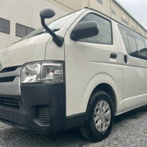 2017 Toyota Hiace Van white gasoline used car Japan export