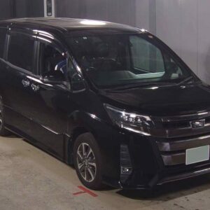 2018 Toyota Noah black gasoline used car Japan export