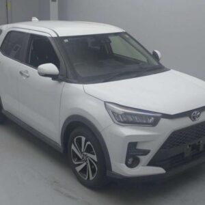 2021 Toyota Raize pearl gasoline used car Japan export