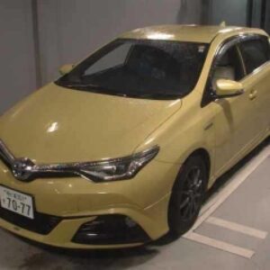 2016 Toyota Auris yellow gasoline used car Japan export